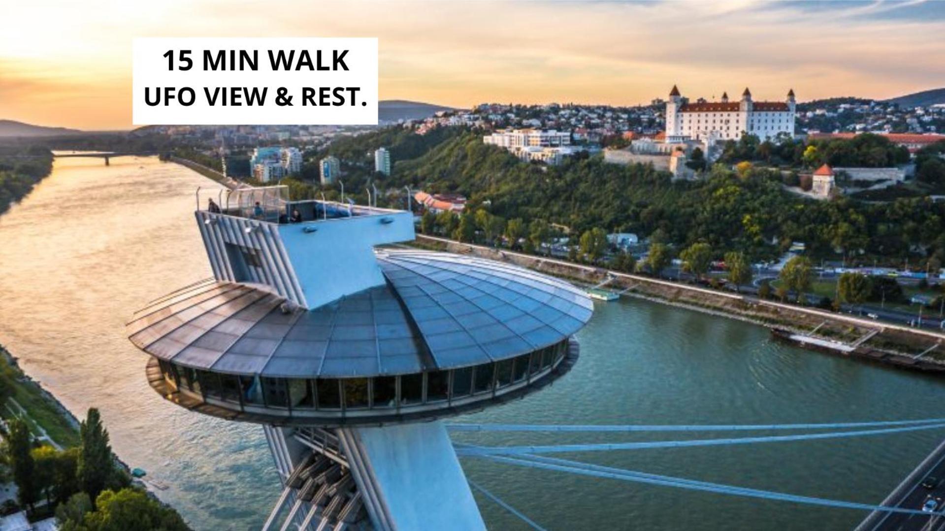 Downtown 3 Bdr Charm - Walk To All Attractions Bratislava Eksteriør billede